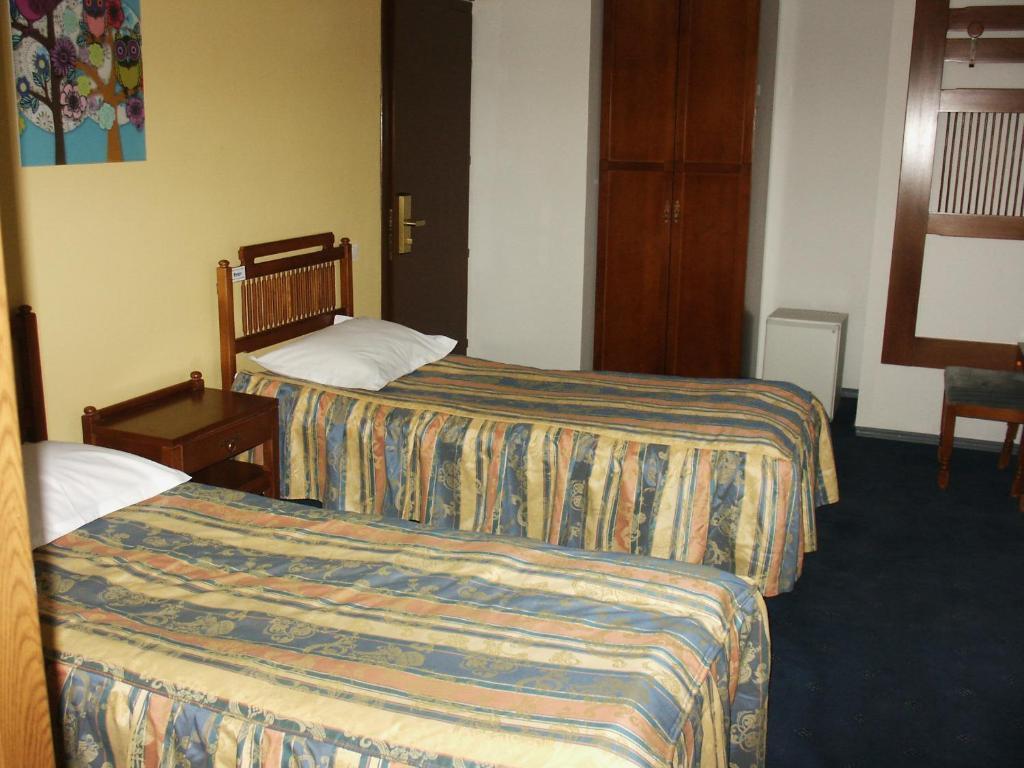 Hotel Astra Braşov Quarto foto